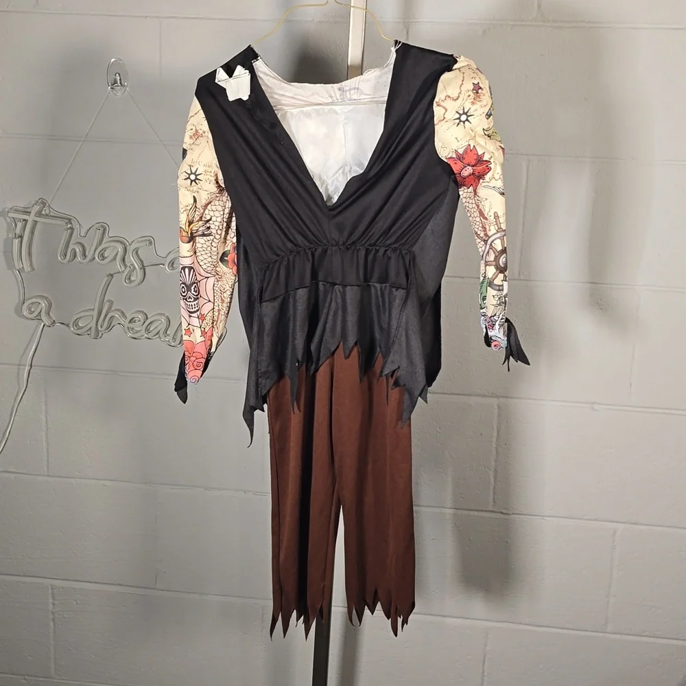 Boys pirate costume
